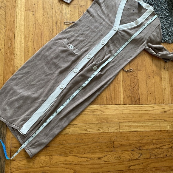 Cabi Women's Taupe Genteel Long Button-Up Cardigan Sweater Size X Small #6161 - Picture 12 of 15